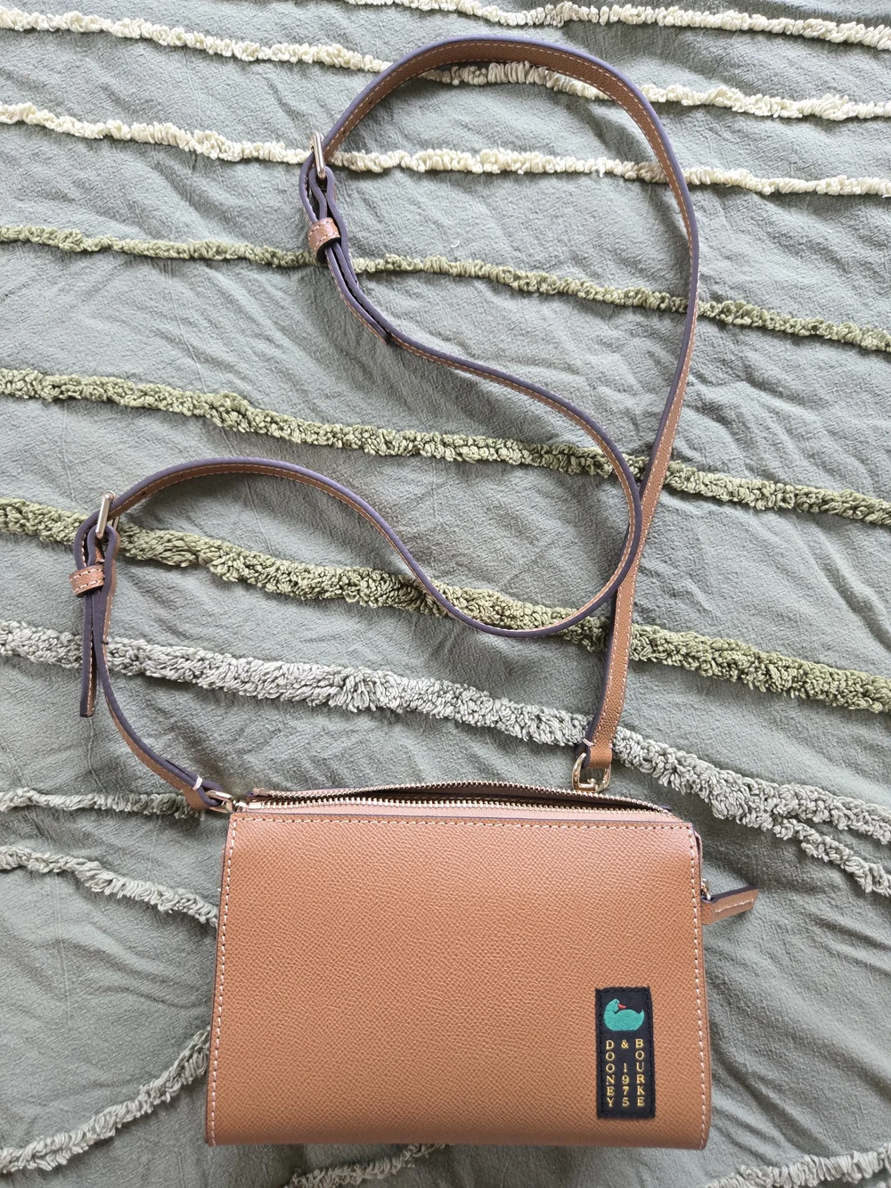 Dooney & Bourke Alpine Janine 20